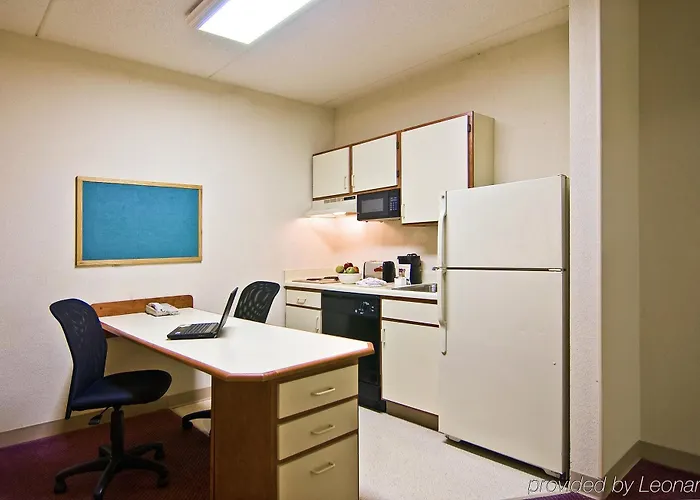 Extended America - Phoenix - Airport - Hotel 2*